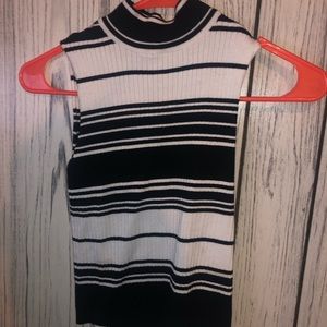 Turtle Neck Crop Top